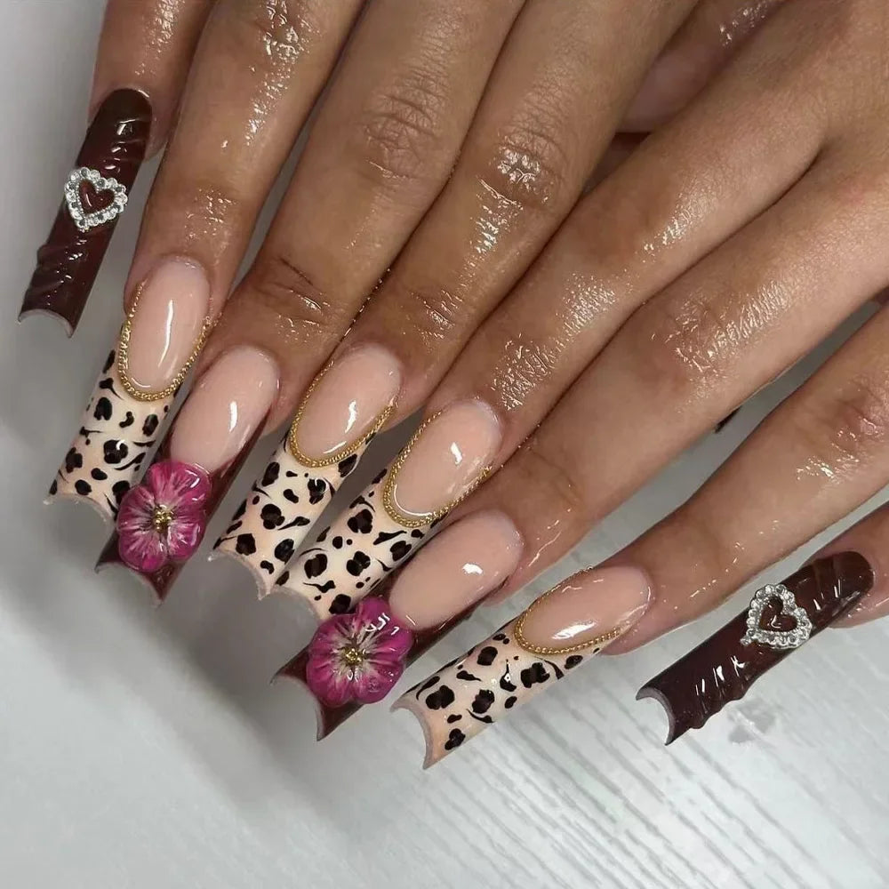 24pcs long coffin French press-on nails in black, featuring elegant bow and diamond details. Chic ballerina-style acrylic nails for a glamorous manicure in minutes.