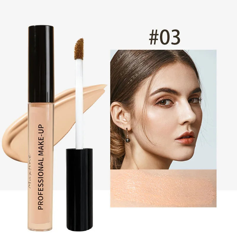Logra un rostro impecable con nuestro corrector líquido profesional, diseñado para ofrecer alta cobertura desde la primera aplicación sin dejar sensación pesada.